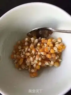 Make Homemade popcorn step 1