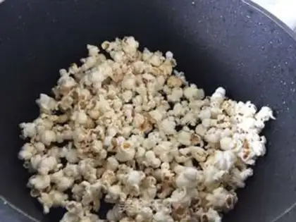 Make Homemade popcorn step 2