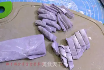 Make The purple blue-handed noodles step 8