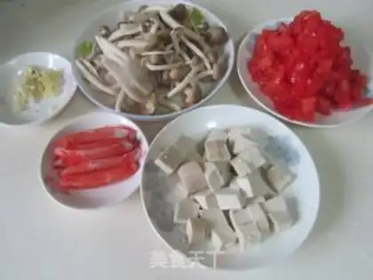 Make Crab mushroom tofu tomato soup step 0