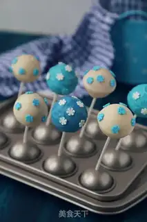 Make Lollipop cake step 12