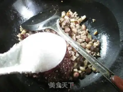 Make Meat and peanut rice mushroom sauce step 8