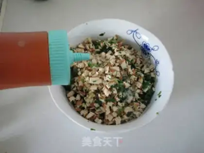 Make The gravy pine nuts step 4