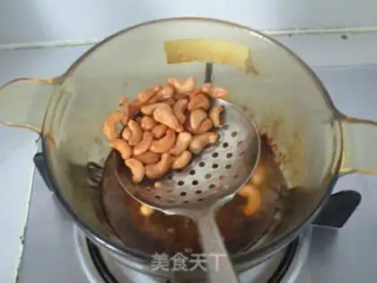 Make The gravy pine nuts step 8