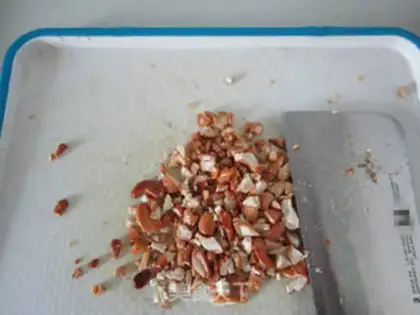 Make The gravy pine nuts step 9