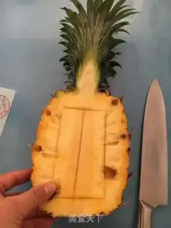 Make Pineapple rice step 1