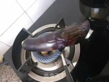 Make Russian eggplant sauce step 2