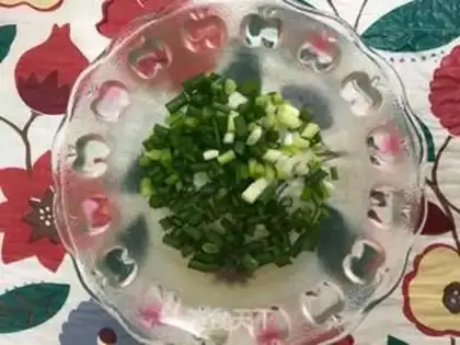 Make Garlic fans steaming doll food step 1