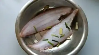 Make Pepper salt skinned fish step 2