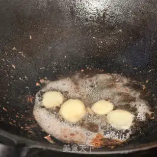 Make A dry pot of tea and mushrooms step 6