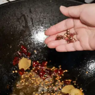 Make A dry pot of tea and mushrooms step 8