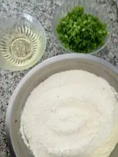 Make Onion crackers step 0