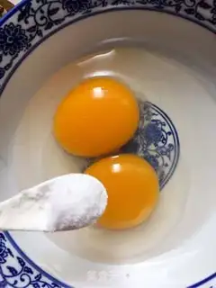 Make Fries of goose eggs step 1