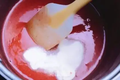 Make Strawberry Moose step 5