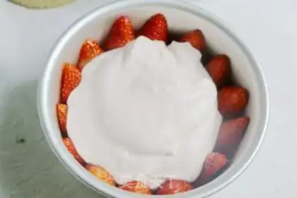 Make Strawberry Moose step 11