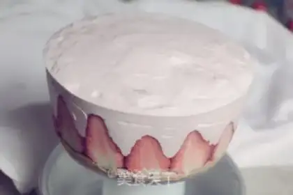 Make Strawberry Moose step 14