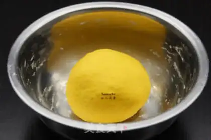 Make Pumpkin roll step 2