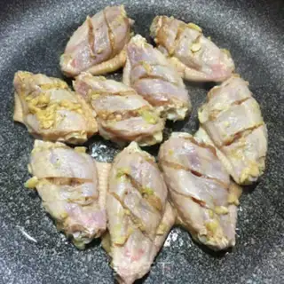 Make Garlic wings step 5