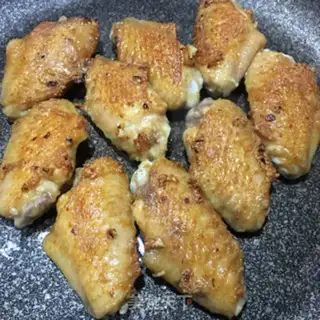 Make Garlic wings step 6