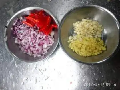 Make Curry potato chicken step 0