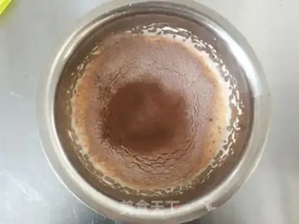 Make Big chocolate white cupcakes step 4