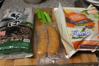 Make Sausage noodles step 0