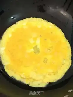Make Tomato fried eggs step 2