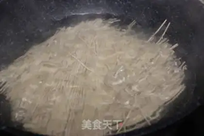 Make Sausage noodles step 1