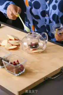 Make Celery almonds and English tea step 3