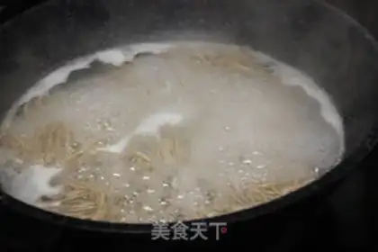 Make Sausage noodles step 3