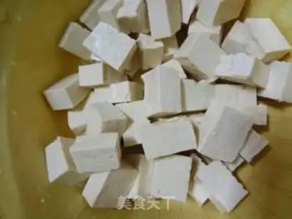 Make Tomato abalone tofu step 1