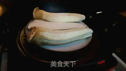 Make Tore your hands off the apricot mushrooms step 1