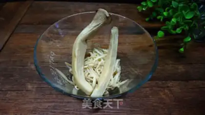 Make Tore your hands off the apricot mushrooms step 5