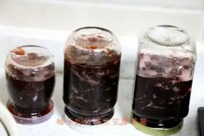 Make Homemade strawberry sauce step 15