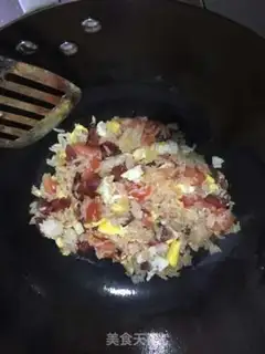 Make Tomato eggs and rice step 2