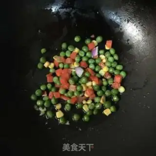 Make Pineapple rice step 5