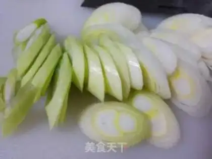 Make Gold onions. Tofu step 3