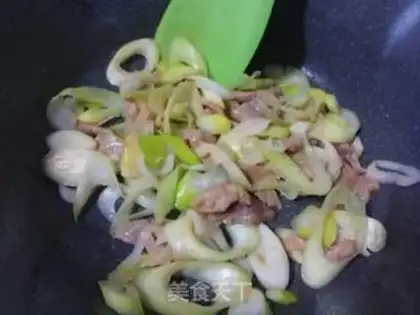 Make Gold onions. Tofu step 8