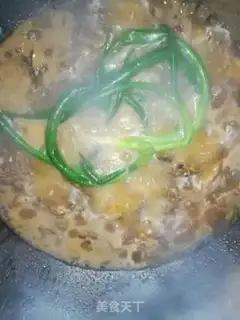Make Spicy beer duck step 7