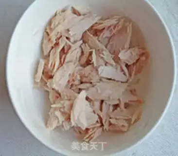 Make Tuna bottom pizza step 4