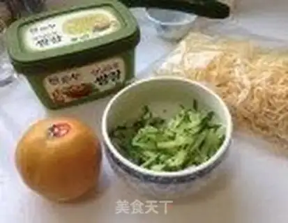 Make Frozen squid silk step 0