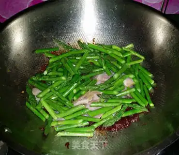 Make Bean petal sauce step 12