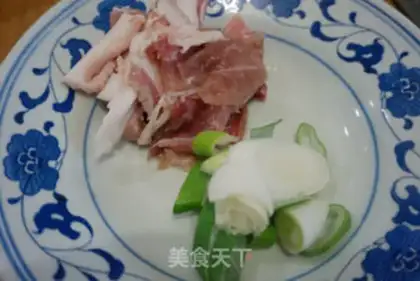 Make Meat and garlic step 1