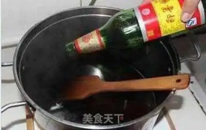 Make Handmade glue cake step 1