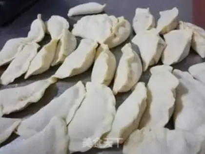 Make Onion pork dumplings step 14