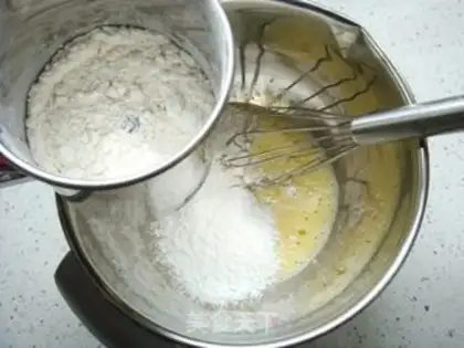 Make Little Bear Chifeng Cake step 4