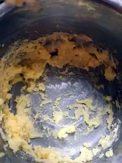 Make Panda cookies step 1