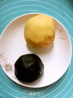 Make Panda cookies step 7