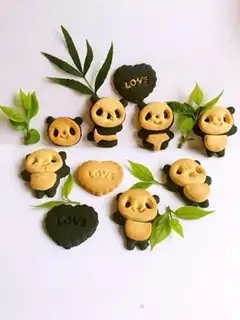 Make Panda cookies step 18