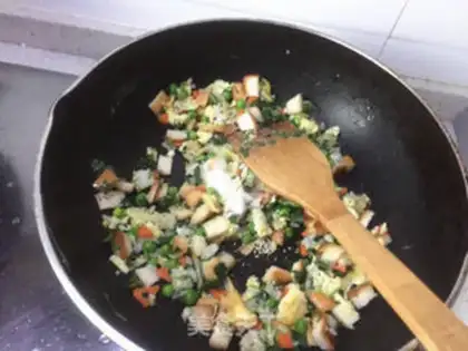 Make Scrambled toast step 12